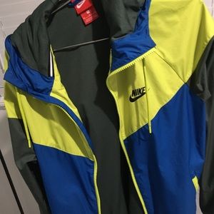 Nike windbreaker